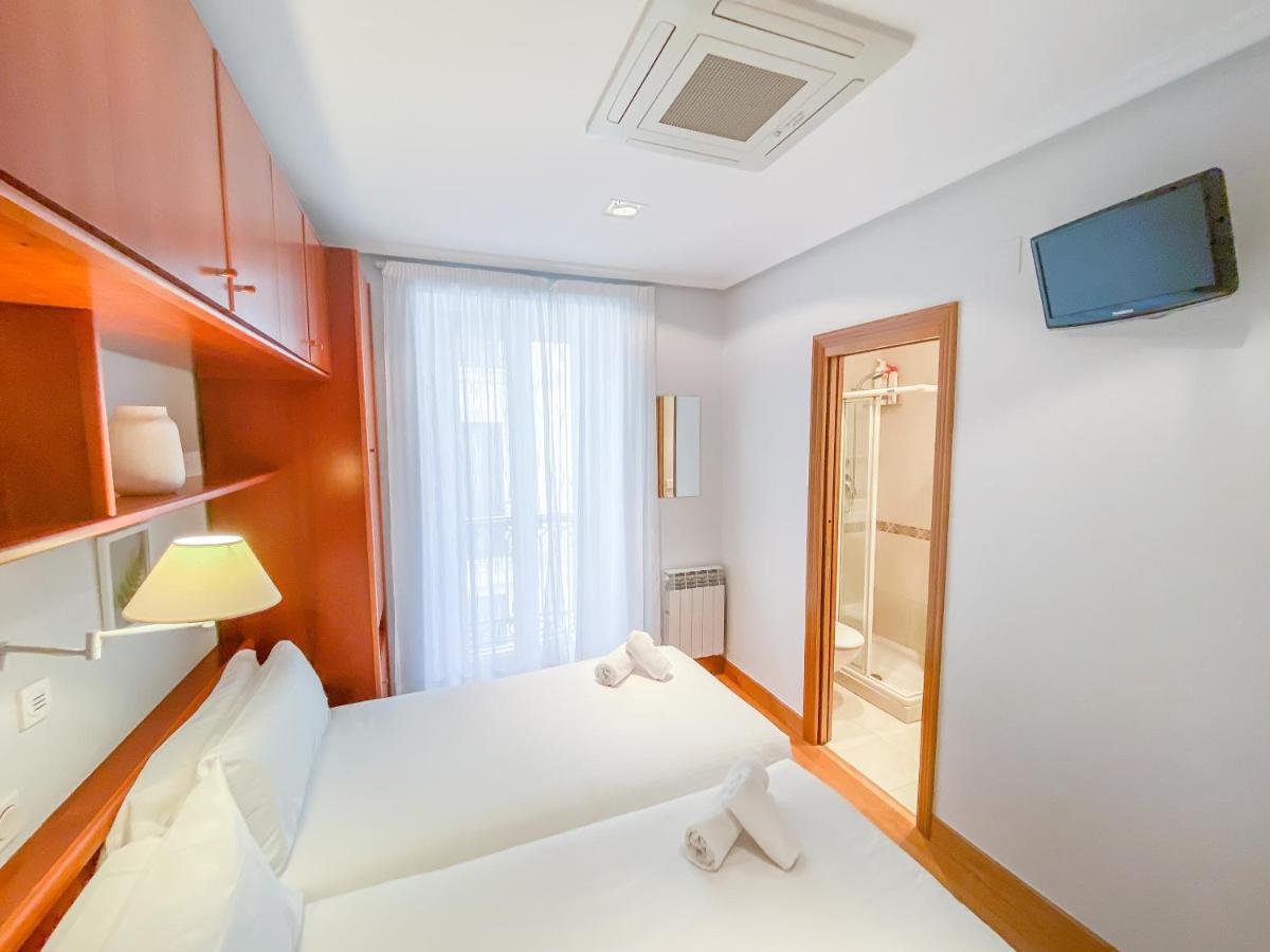 Habitaciones Turisticas Ayuntamiento San Sebastian Ngoại thất bức ảnh